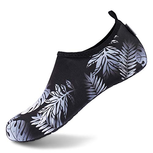 Leaf Black Unisex Water Sports Beach Sand Socks