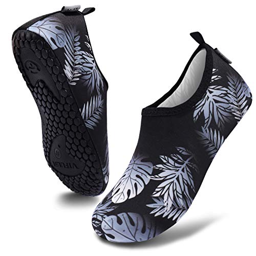 Leaf Black Unisex Water Sports Beach Sand Socks