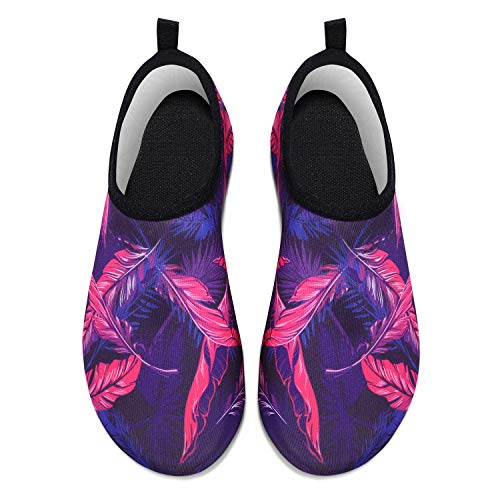 Red Feather Unisex Water Sports Beach Sand Socks